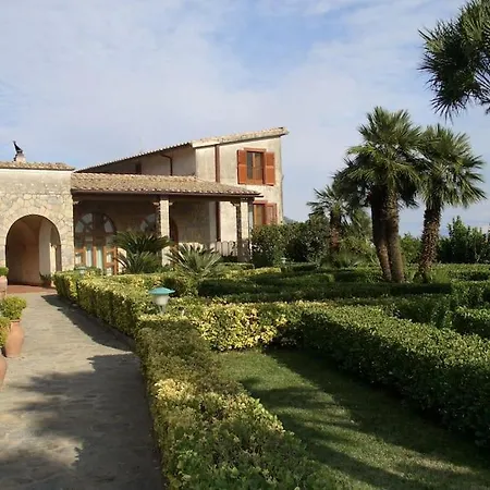 Aminta Villa Scala